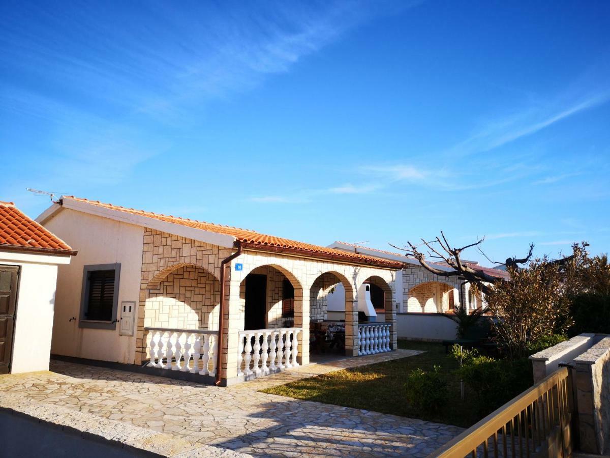 Holiday House Tara Villa Vir Esterno foto