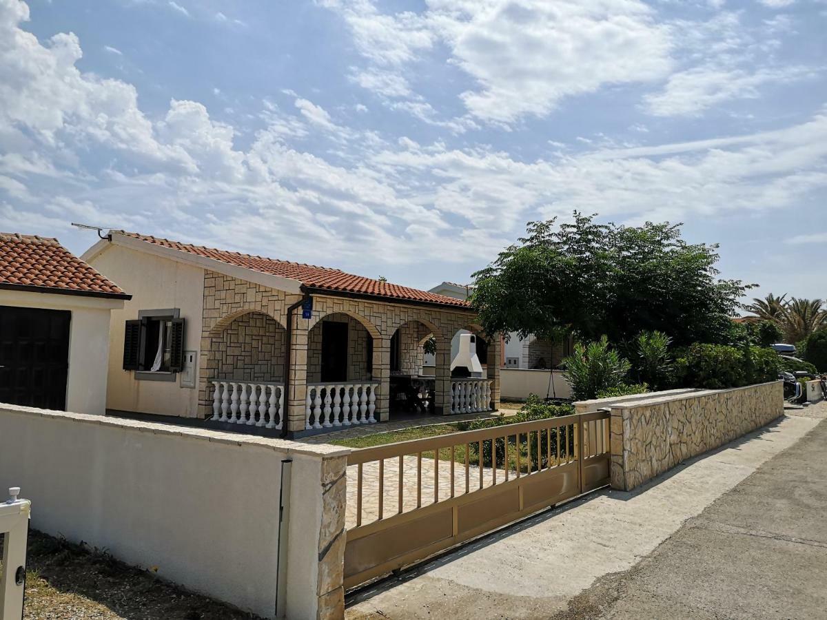 Holiday House Tara Villa Vir Esterno foto